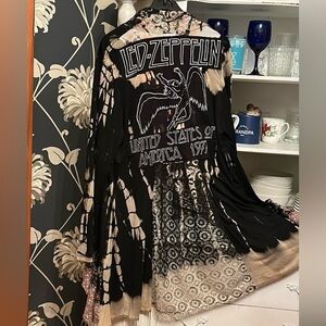 🔥 SOLD🔥 Mixed Tie-Dye And Lace Waterfall sweater